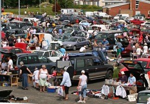 How to Help Things Sell At a Carboot Sale How to Help Things Sell At a Carboot Sale